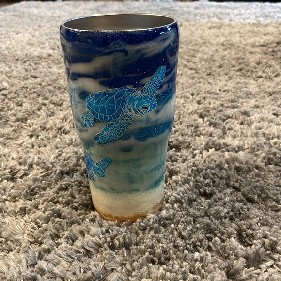 Sea Turtle/Beach Themed Tumbler - 30 oz - Picture 4 of 8